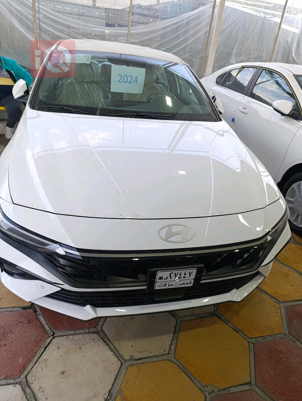 Hyundai Elantra